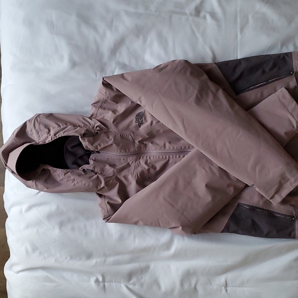 Authentic The North Face Women's High and Dry Triclimate Jacket